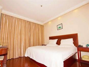 Greentree Wild Zoo Dachuan Freeway Express Hotel Shanghai